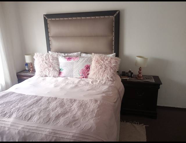 3 BEDROOM SECTIONAL TITLE FOR SALE IN BERTON PARK
